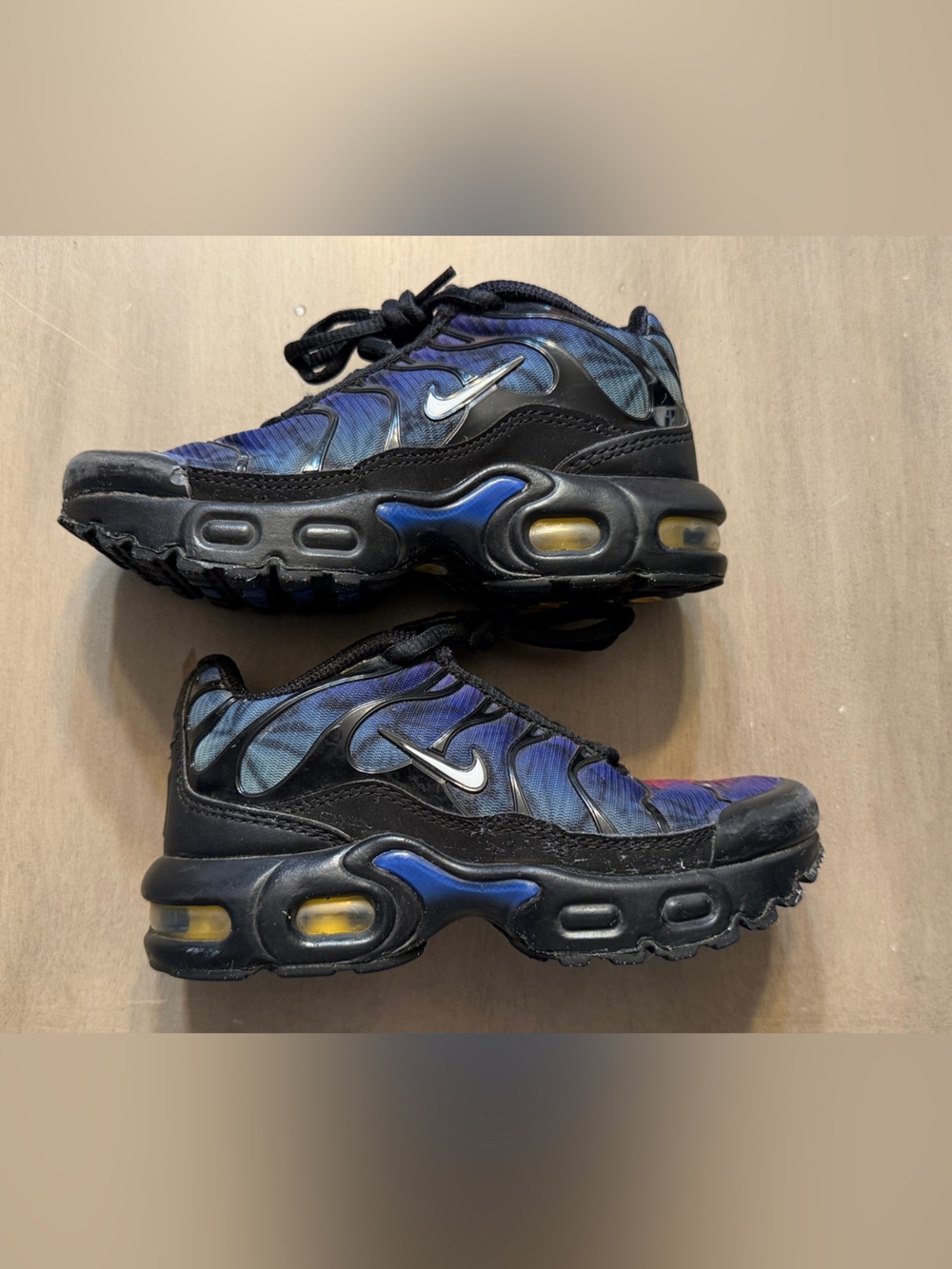Nike Air Max plus anniversary edition boys blue + red sneakers 11c NO BOX